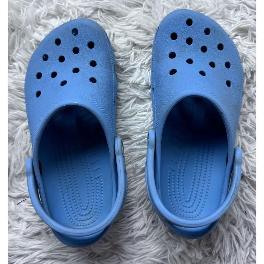 Unisex Light Blue Crocs Size M 5 W 7
